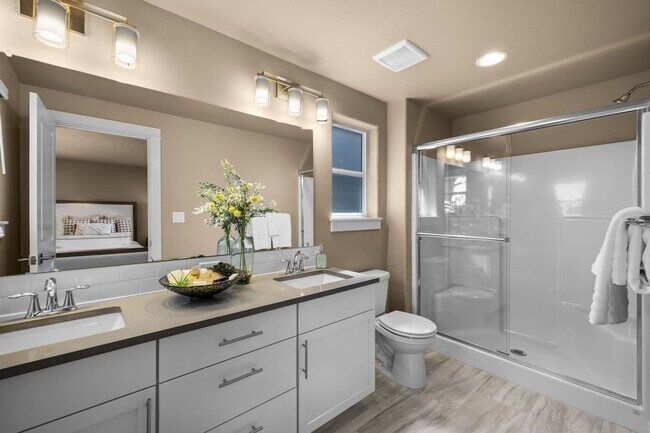 Building Photo - Brand New Stunning 3 Bed/2.5 Bath Townhouse-Old Farm District