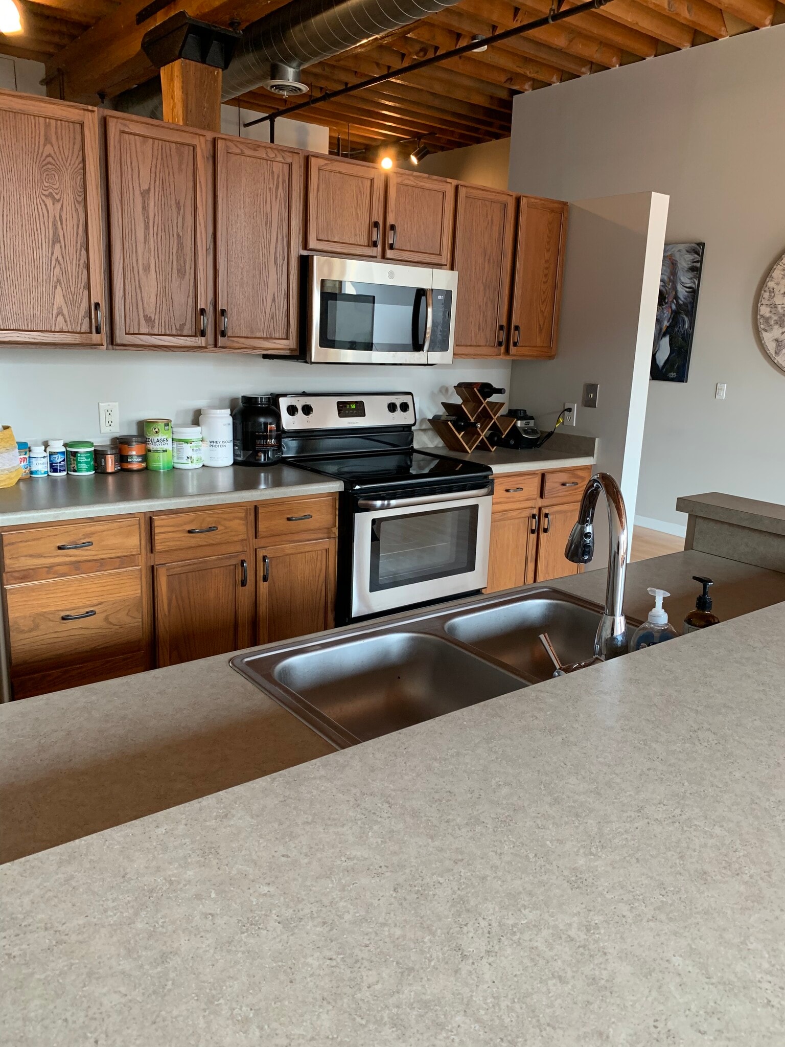 Building Photo - 141 N Water St