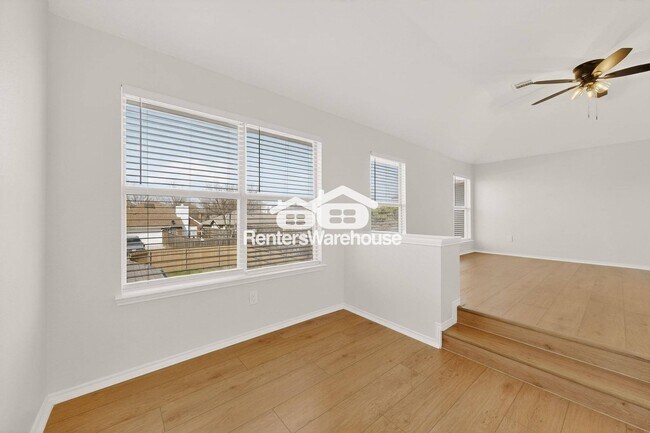 Building Photo - 4918 Silverweed Dr