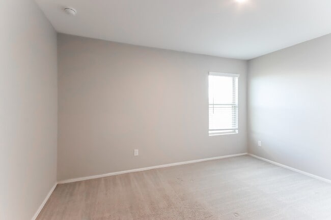 Building Photo - 9202 Burnet Flds Dr