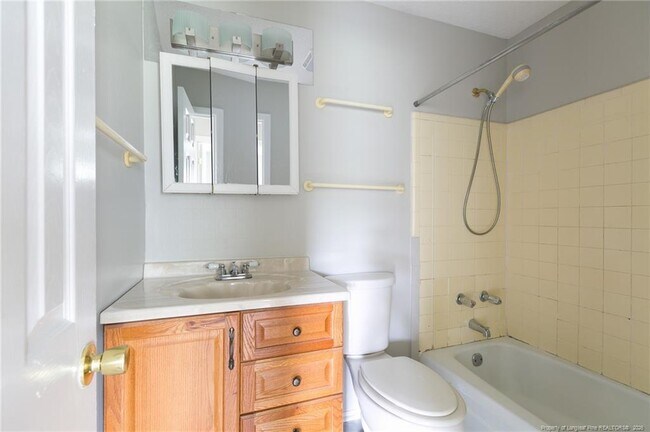 Building Photo - 304 Longhorn Dr