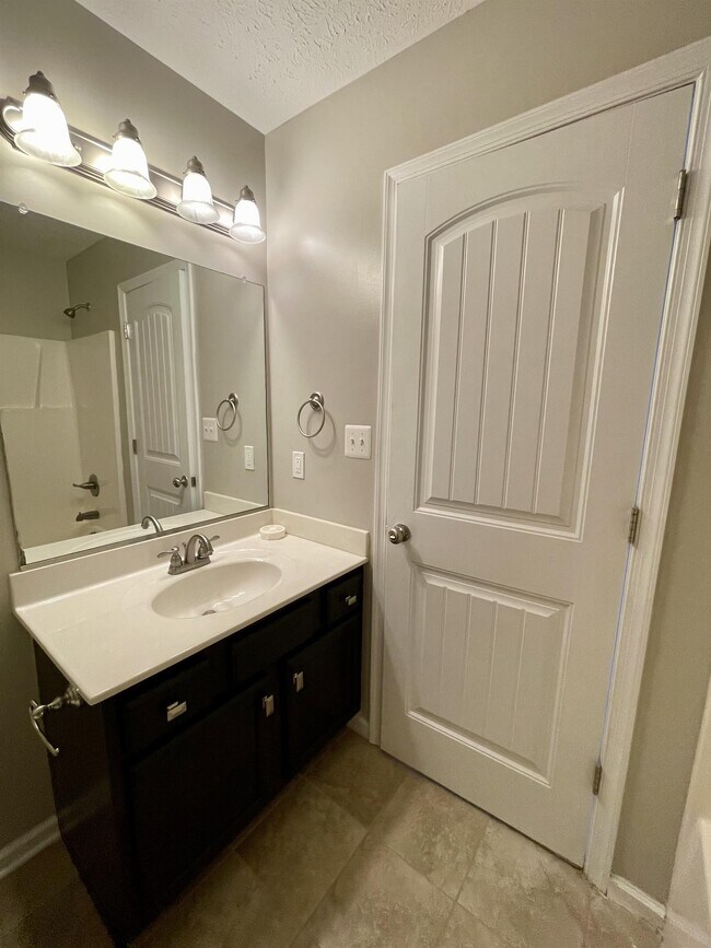 Building Photo - 211 Portico Street