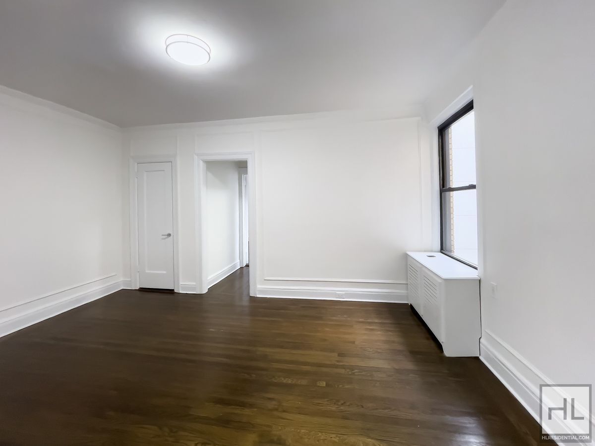 Building Photo - GORGEOUS West Village 1 Bedroom!!