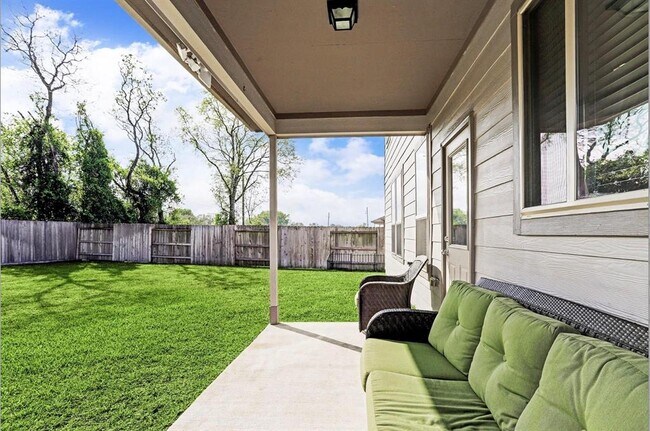 Building Photo - 15838 Winter Cypress Wy