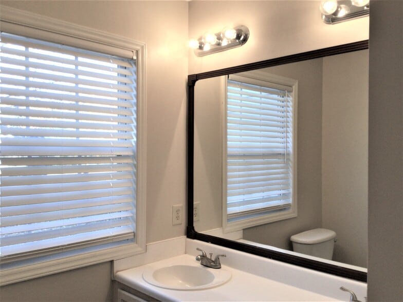 Building Photo - 1520 Eagle Watch Ln