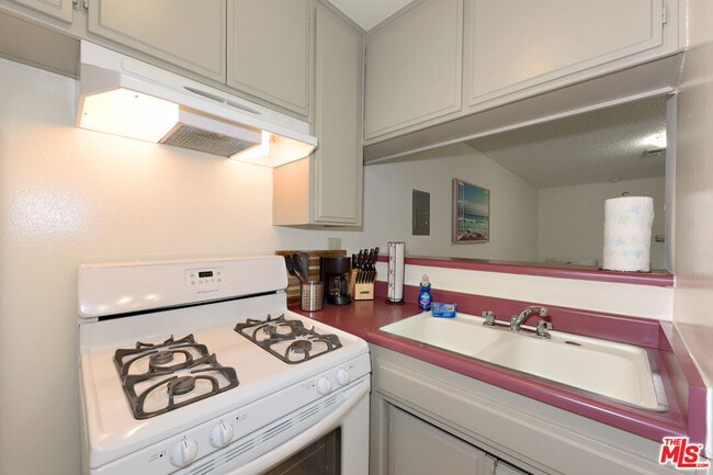 Building Photo - 3600 Bagley Ave