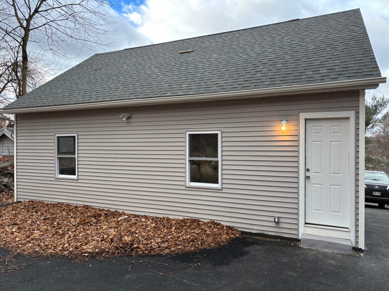 Building Photo - 25 Beech St