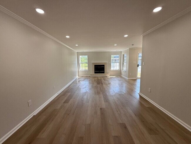 Building Photo - 411 Eagles Chase Dr