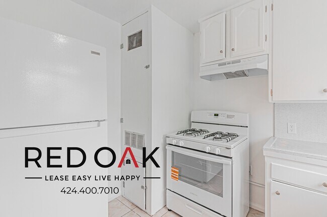 Building Photo - 609 W Foothill Blvd