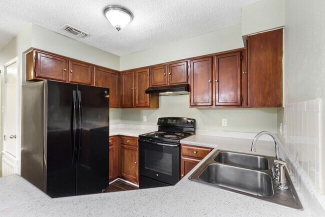 Building Photo - 6808 Betty Levy