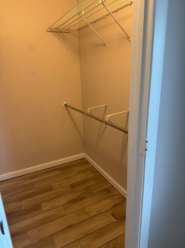 Building Photo - 1612 SE Cascella Ct