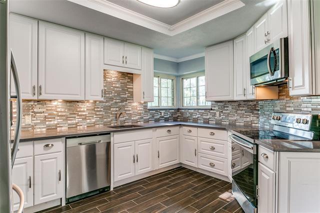 Building Photo - 3713 Brentwood Ct