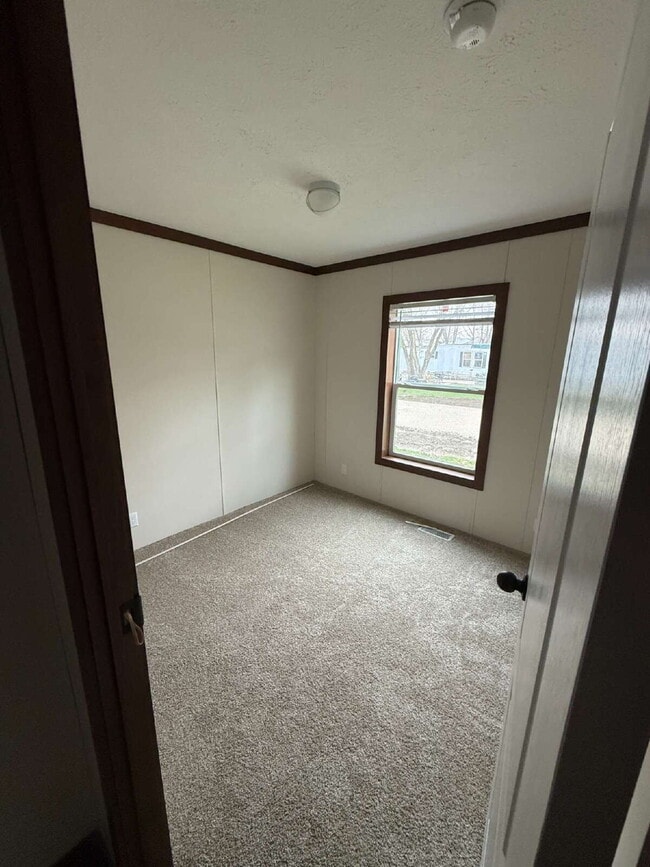 Building Photo - Rare 4-Bedroom Home – Perfect for Larger Families!