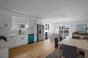 Building Photo - 6645 Beck Ave