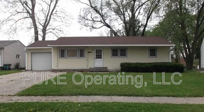 Primary Photo - 3215 Reed Dr