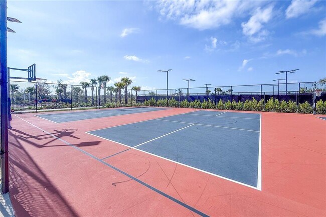 Building Photo - 17637 Crescent Moon Lp