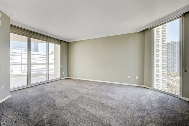 Building Photo - 2857 Paradise Rd