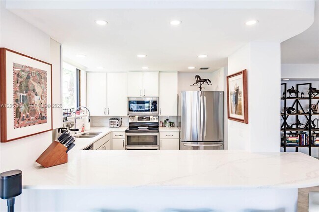 Building Photo - 1586 S Ocean Ln