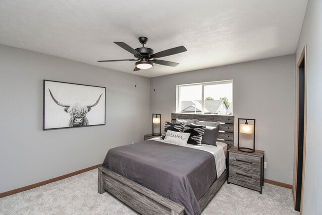 Building Photo - 3900 S Caballo Ct