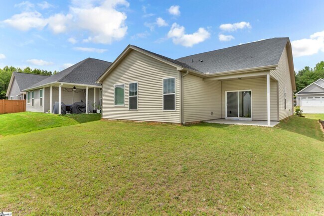 Building Photo - 111 Royal Pine Wy.