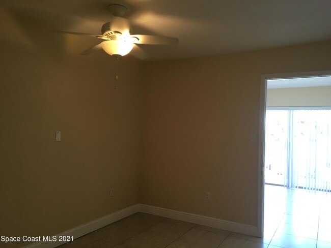 Building Photo - 250 N Banana River Dr