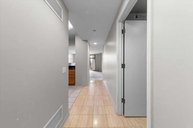 Building Photo - 530 N Lake Shore Dr