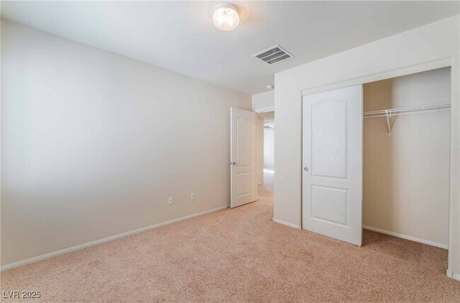 Building Photo - 7013 Whipple Manor St