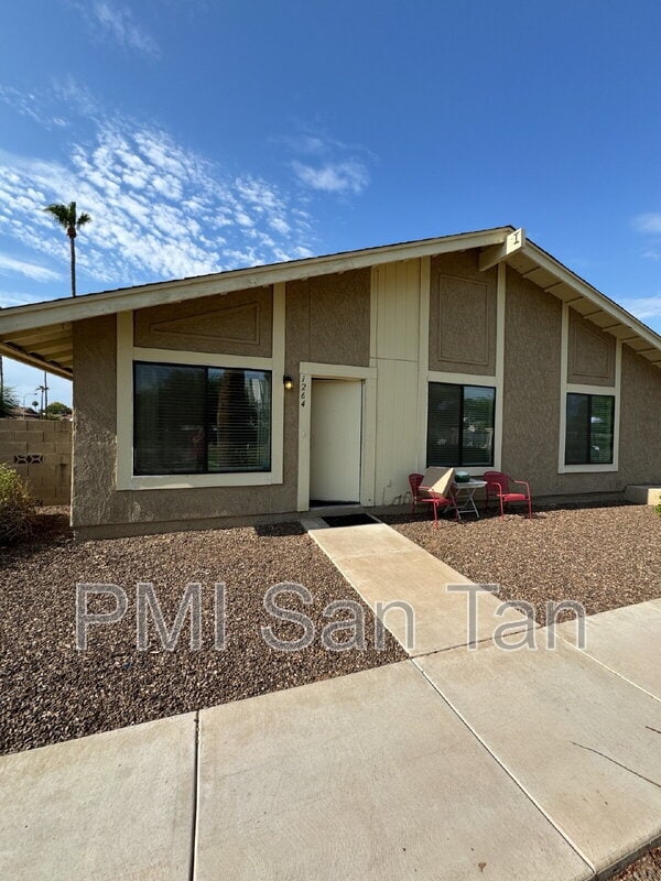 Building Photo - 1264 N 84th Pl