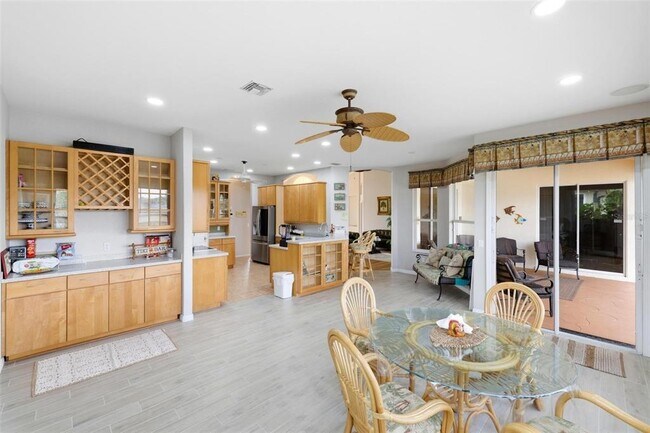 Building Photo - 2499 Silver Palm Rd