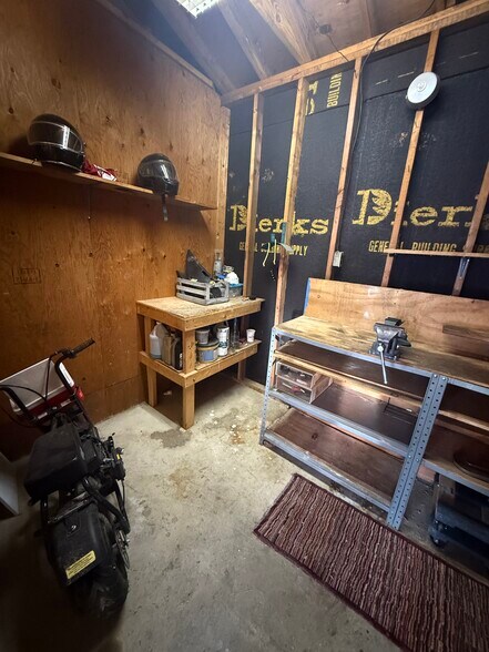 Building Photo - 2314 Green Forest Ln