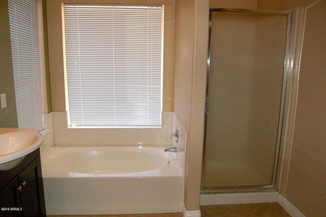 Building Photo - 4815 W Ponderosa Ln