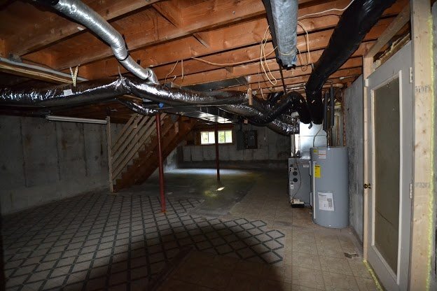 Building Photo - 89 Mountain School Rd