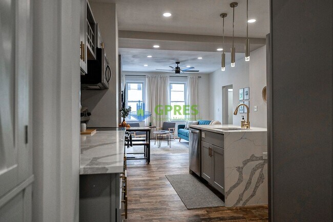 Building Photo - Furnished Elegant 3-Bedroom, 2.5 Bath Home with Hardwood Floors & Central A/C