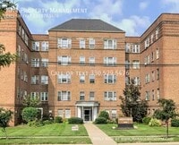 Building Photo - 3270 Warrensville Center Rd