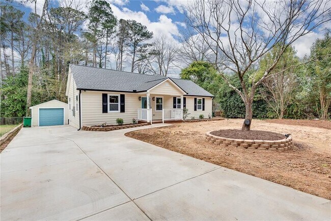 Building Photo - 2575 Barrylynn Dr