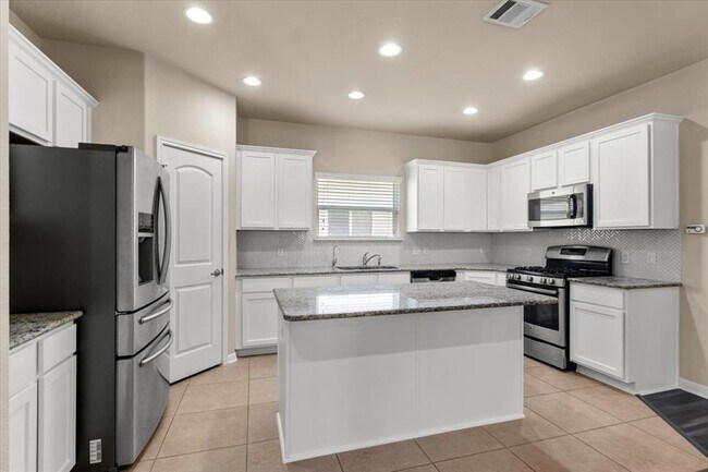 Building Photo - 3451 Mayfield Ranch Blvd