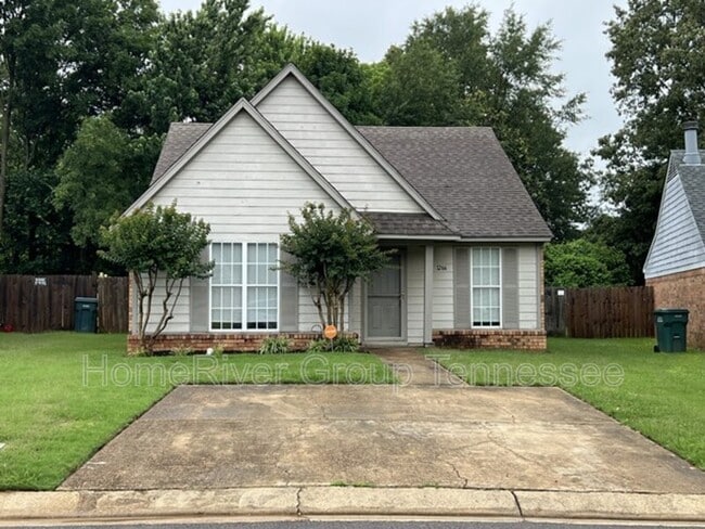 Primary Photo - 1266 Payton Dr N