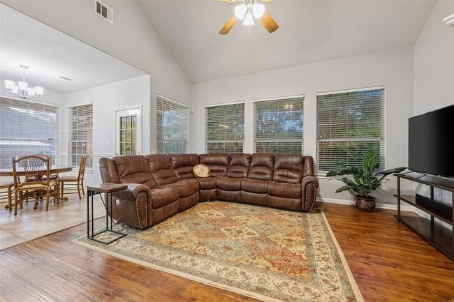 Building Photo - 4435 Hunters Lodge Dr