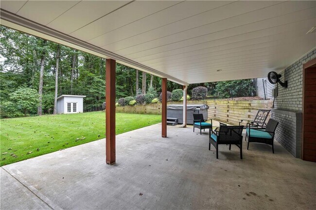 Building Photo - 225 Jayne Ellen Way