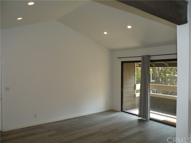 Building Photo - 40 Streamwood