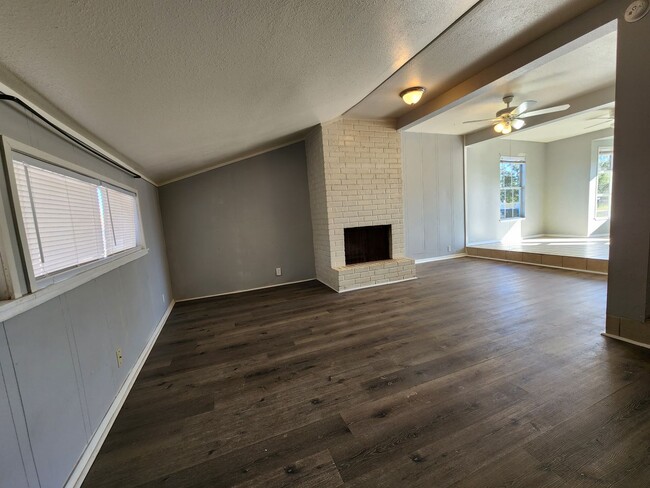 Building Photo - 1101 Clairmont St