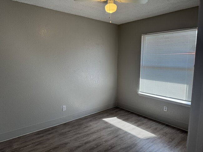 Building Photo - 13340 Horizon Blvd