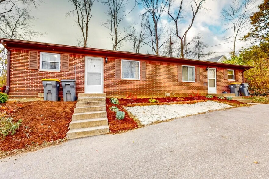 Building Photo - 839 N Smith Rd