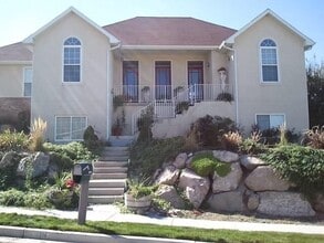 Building Photo - 12306 River Vista Dr