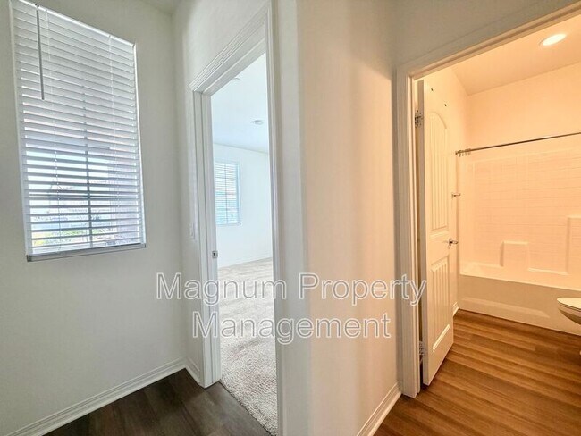 Building Photo - 34124 Thistlewood Ave