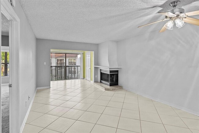 Building Photo - 1918 Pelican Landing Blvd