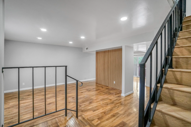 Building Photo - 3974 Tarrytown Ln