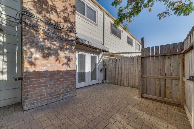 Building Photo - 14228 Misty Meadow Ln