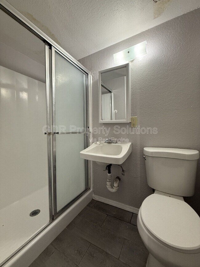 Building Photo - 401 14th St NW