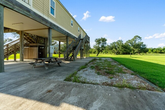 Building Photo - 178 Wallace Moore Rd
